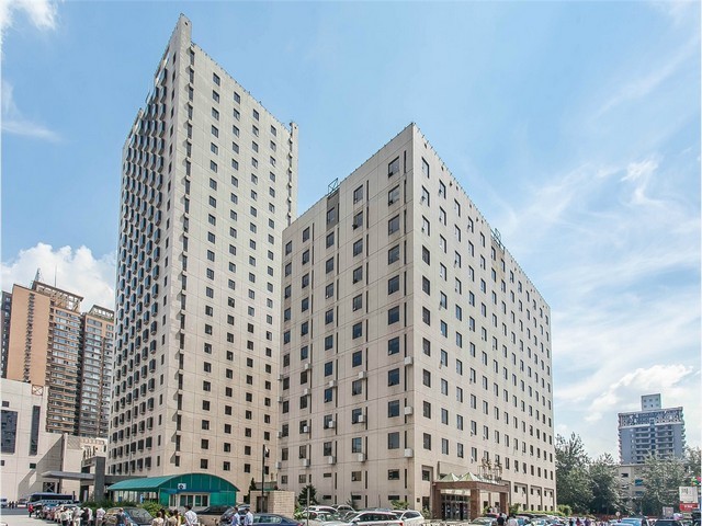 河北100吨履带吊租赁哪家靠谱