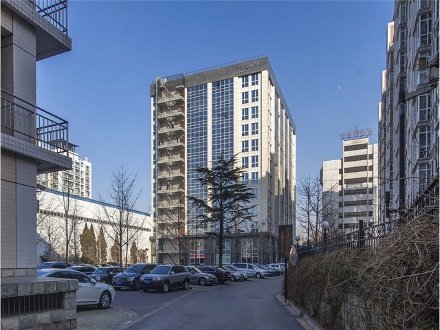 河北100吨履带吊租赁哪家靠谱